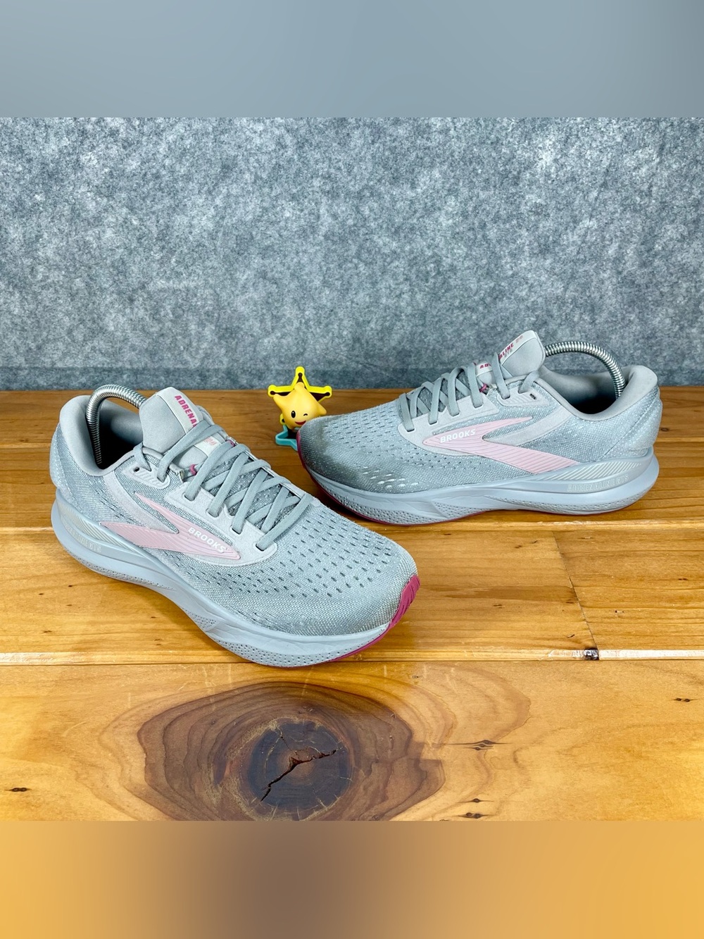 Brooks Adrenaline GTS 24 Womens 10 D‎ Wide Gray Pink Running Shoes 1204261D019